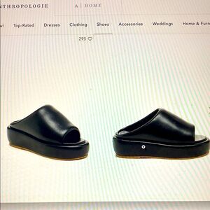 Kelsi Dagger Brooklyn Bubble Slides size 9